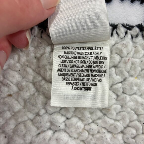 PINK Victoria’s Secret Sherpa Lined Blanket Fair Isle 50x60 - Picture 5 of 8